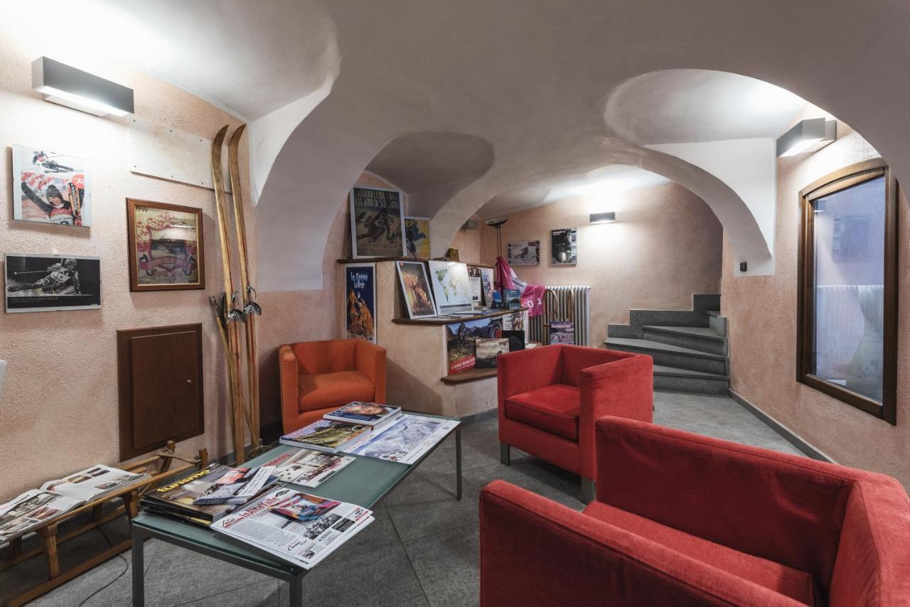 Residence La Tana Del Ghiro Bardonnèche Extérieur photo