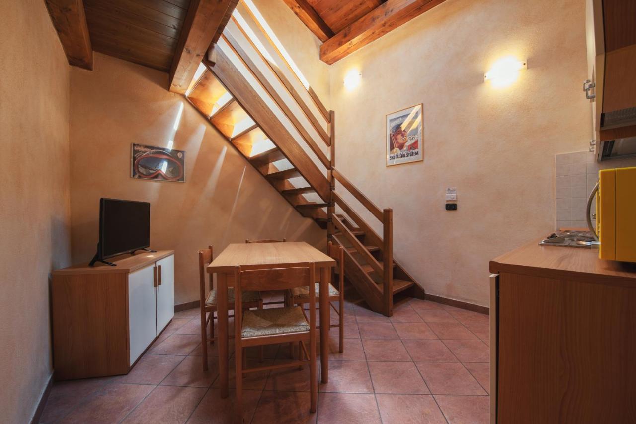 Residence La Tana Del Ghiro Bardonnèche Extérieur photo