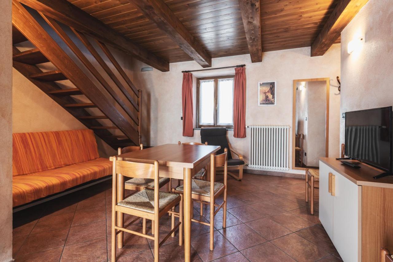 Residence La Tana Del Ghiro Bardonnèche Extérieur photo